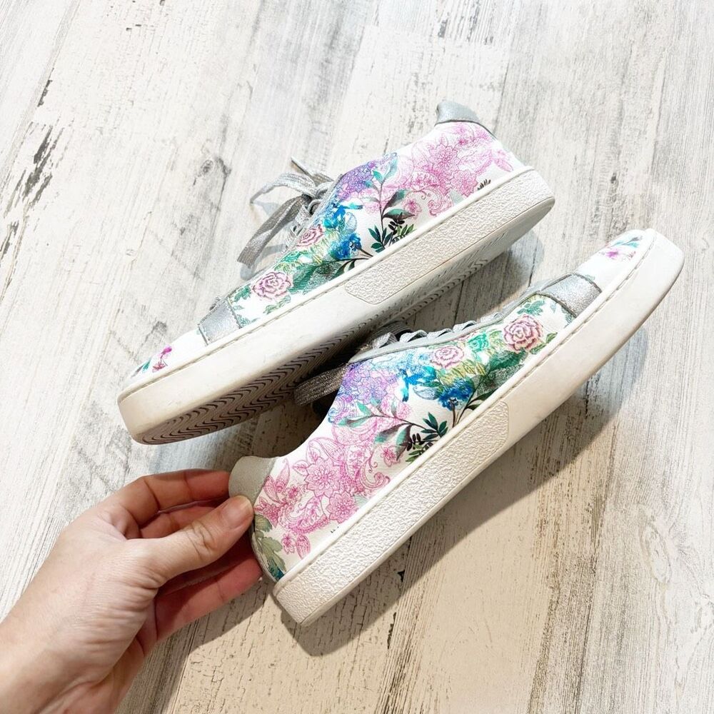 Johnny Was - Women's Dreamer Sneaker Size 8.5 - Picture 2 of 4